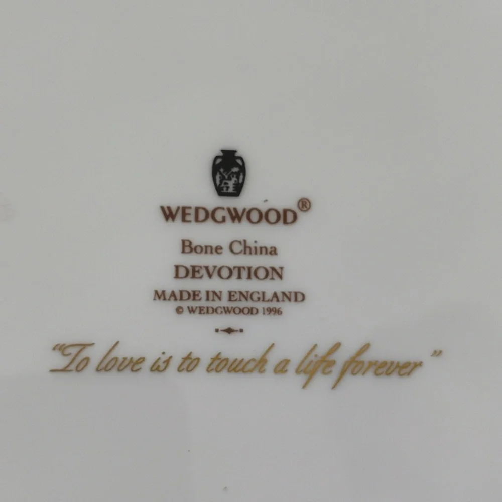 🕊️ Wedgwood Devotion Fine Bone China PLATE 8